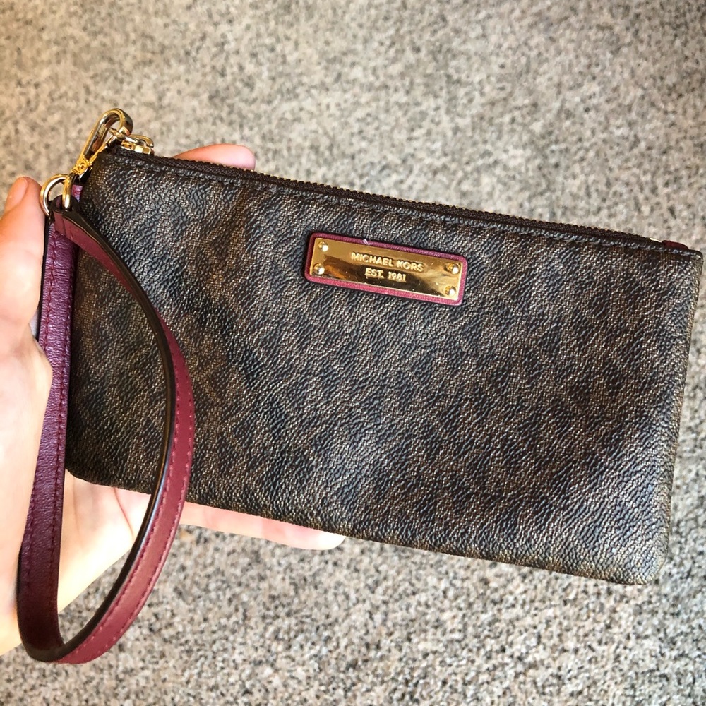 Michael Kors Logo Wristlet